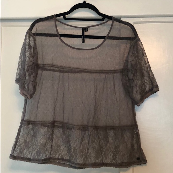 O'Neill Tops - O’Neill gray lace top
